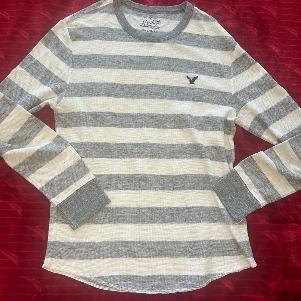 American Eagle Outfitters Gray & White Striped Long Sleeve Crew